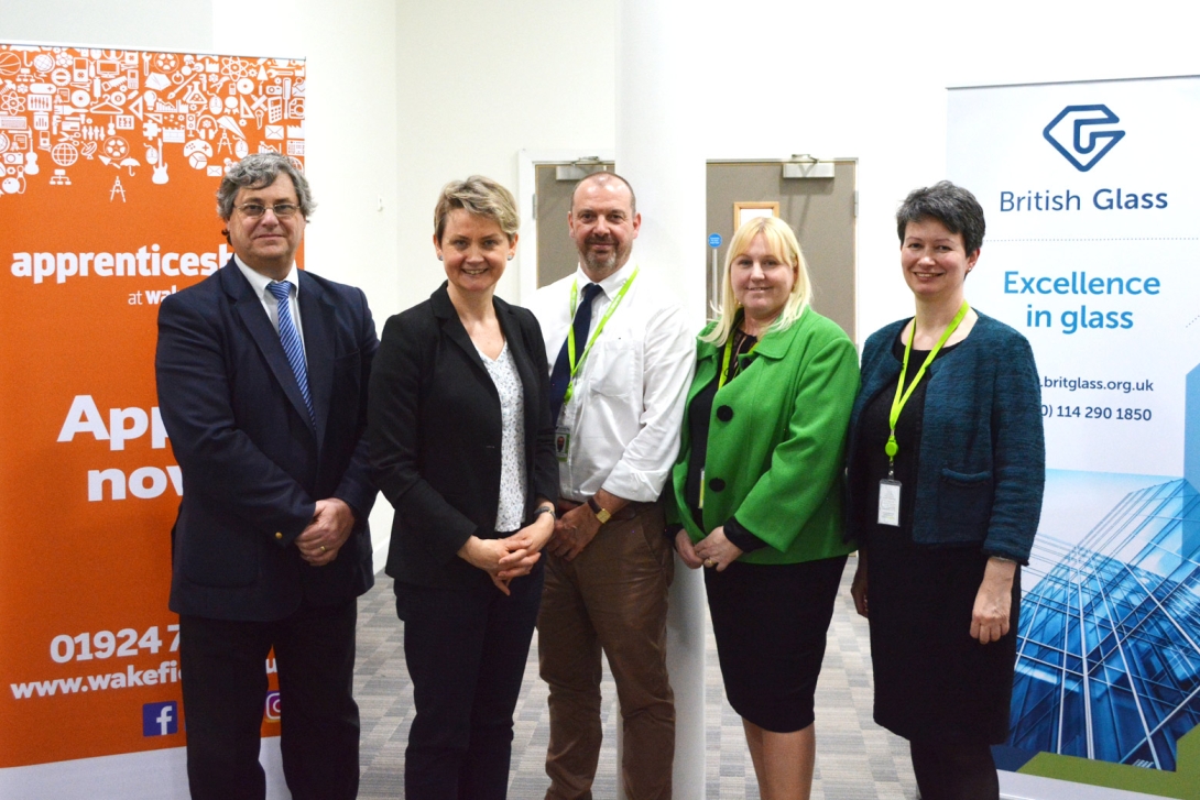 British Glass is pleased to lay the foundations for a new glass specific apprenticeship alongside Wakefield College